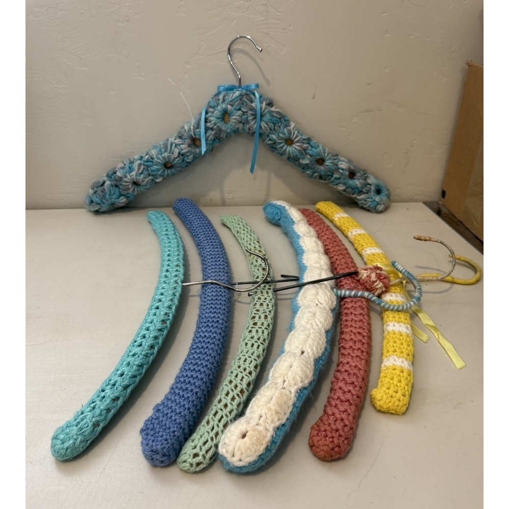 Vintage Lot of 7 Vintage Retro Crochet Yarn Metal‎ Coat Hangers